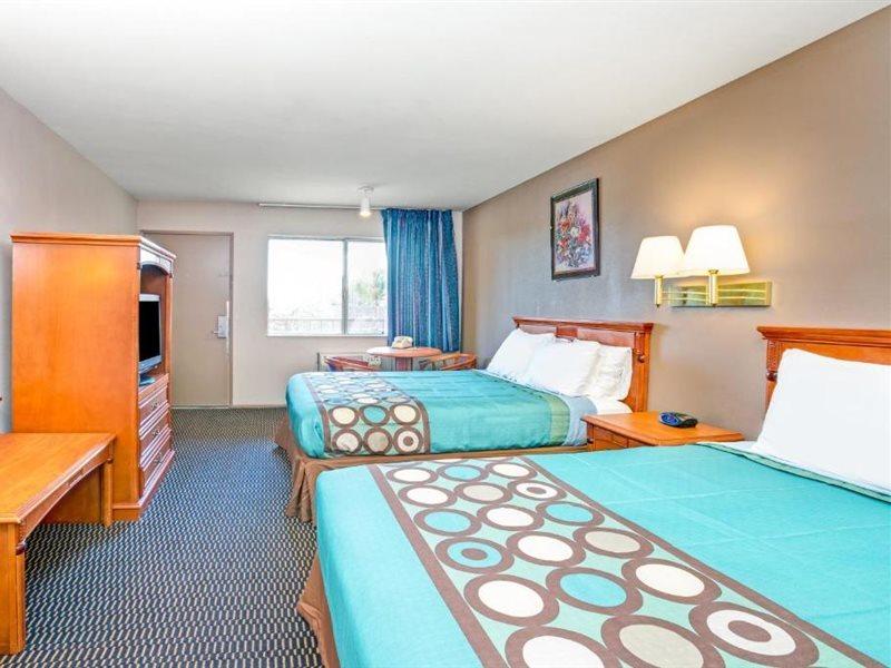 Super 8 By Wyndham Ontario Ca Hotel Upland